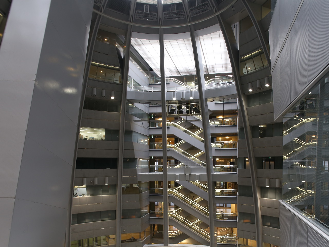 神戸ファッションマート