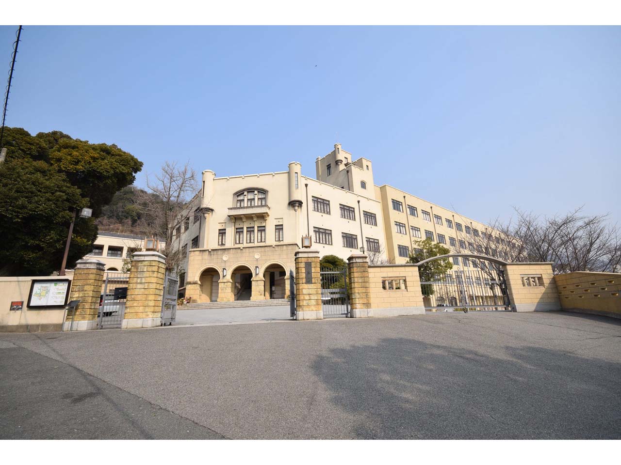  兵庫県立神戸高校