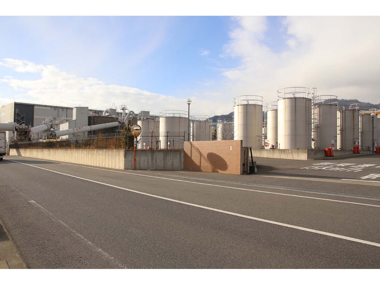 灘浜港湾直線道路