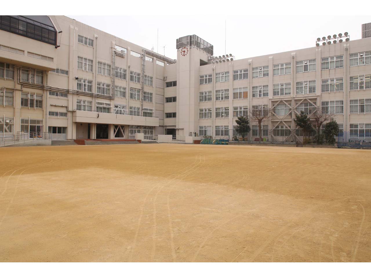 コミスタこうべ