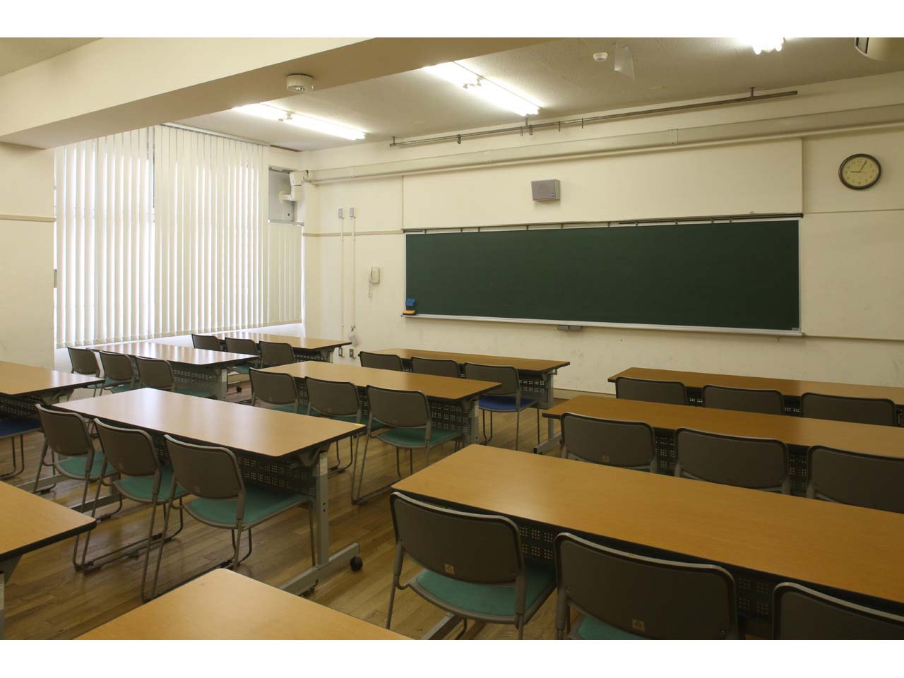 コミスタこうべ