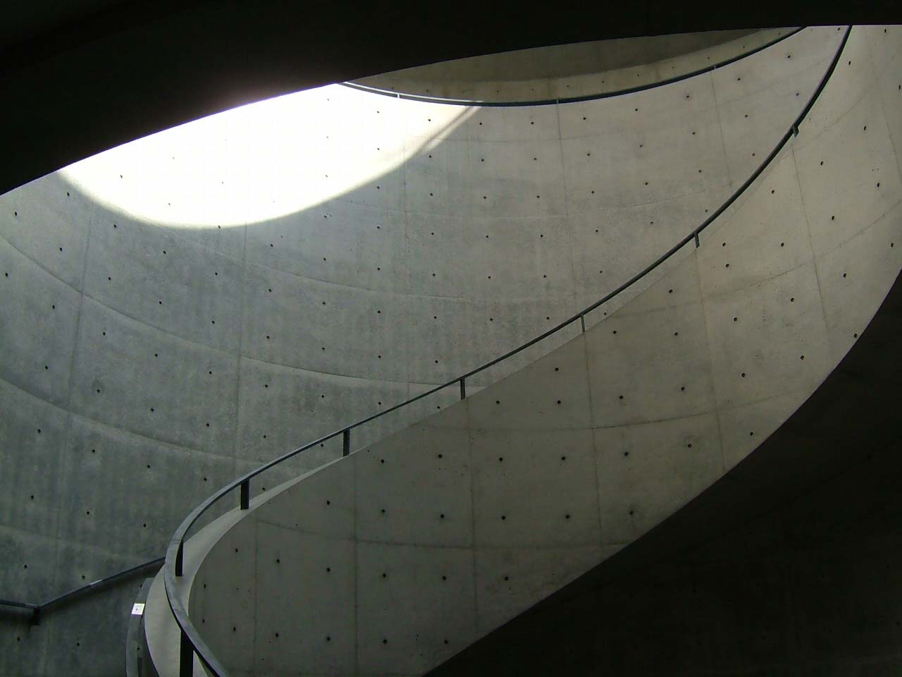 兵庫県立美術館