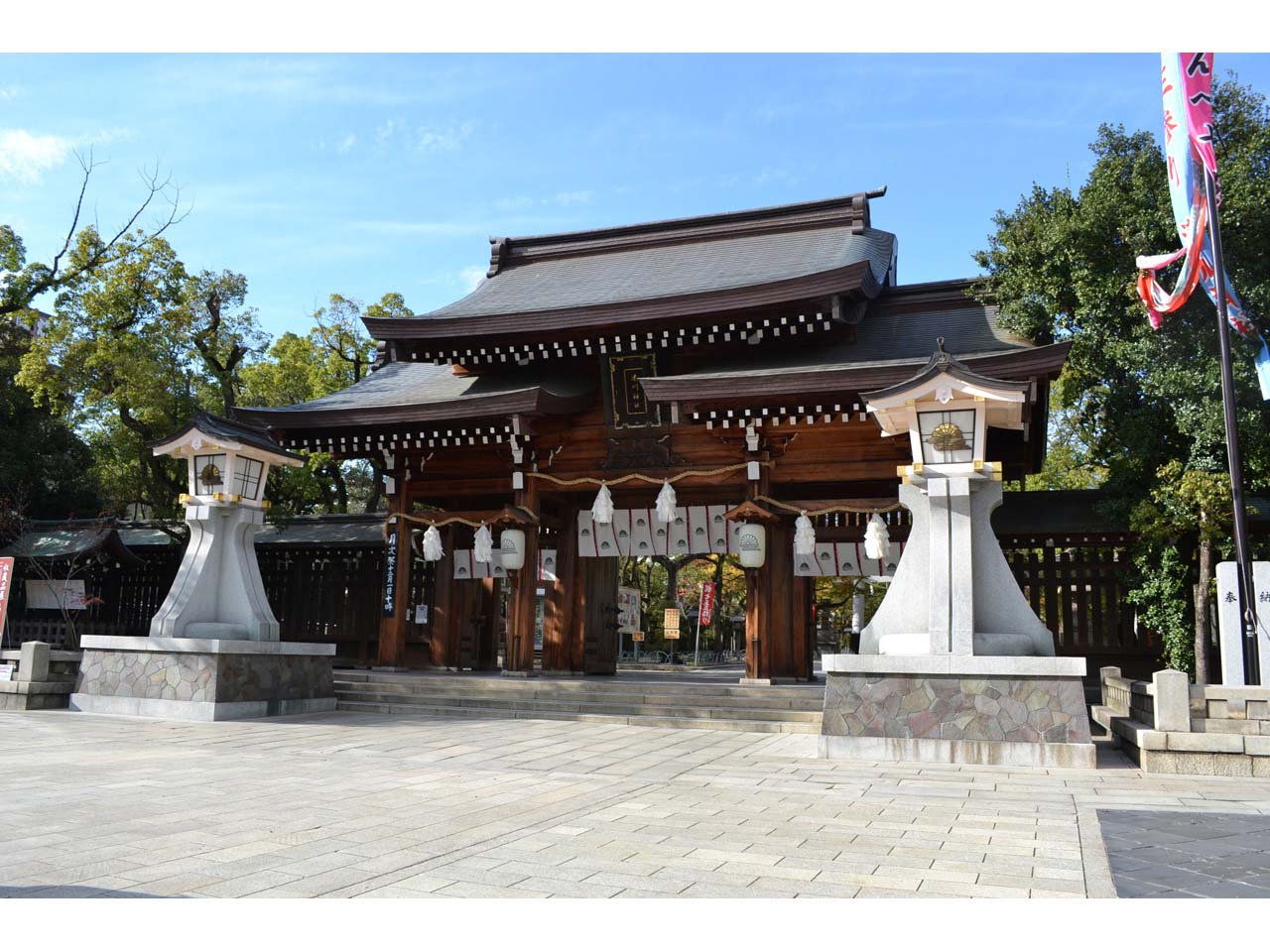 湊川神社