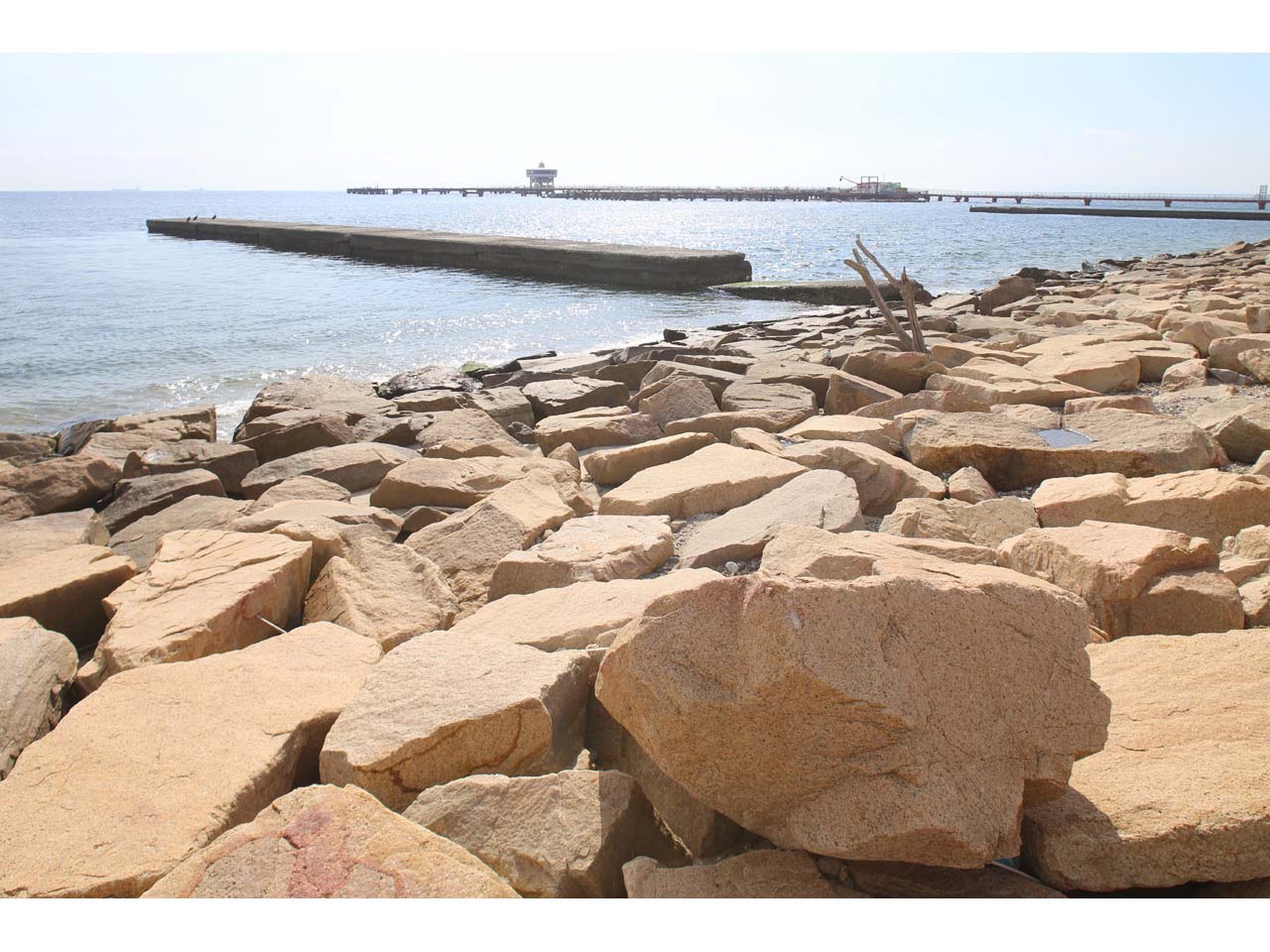 一ノ谷町ベルトコンベア埠頭跡