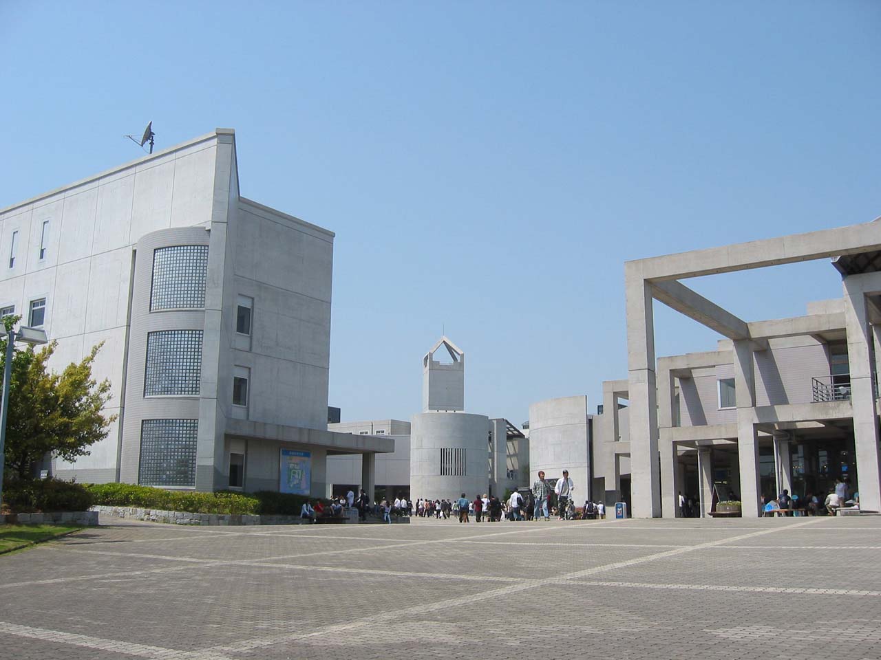 流通科学大学