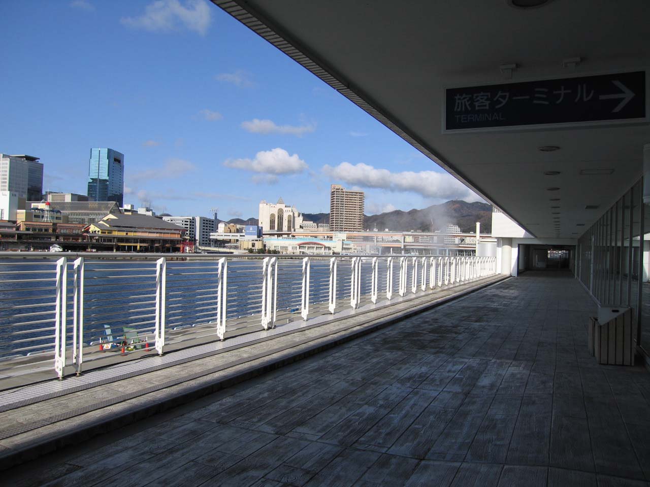 中突堤旅客ターミナル