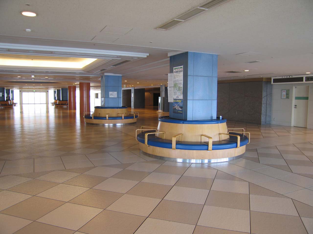 中突堤旅客ターミナル