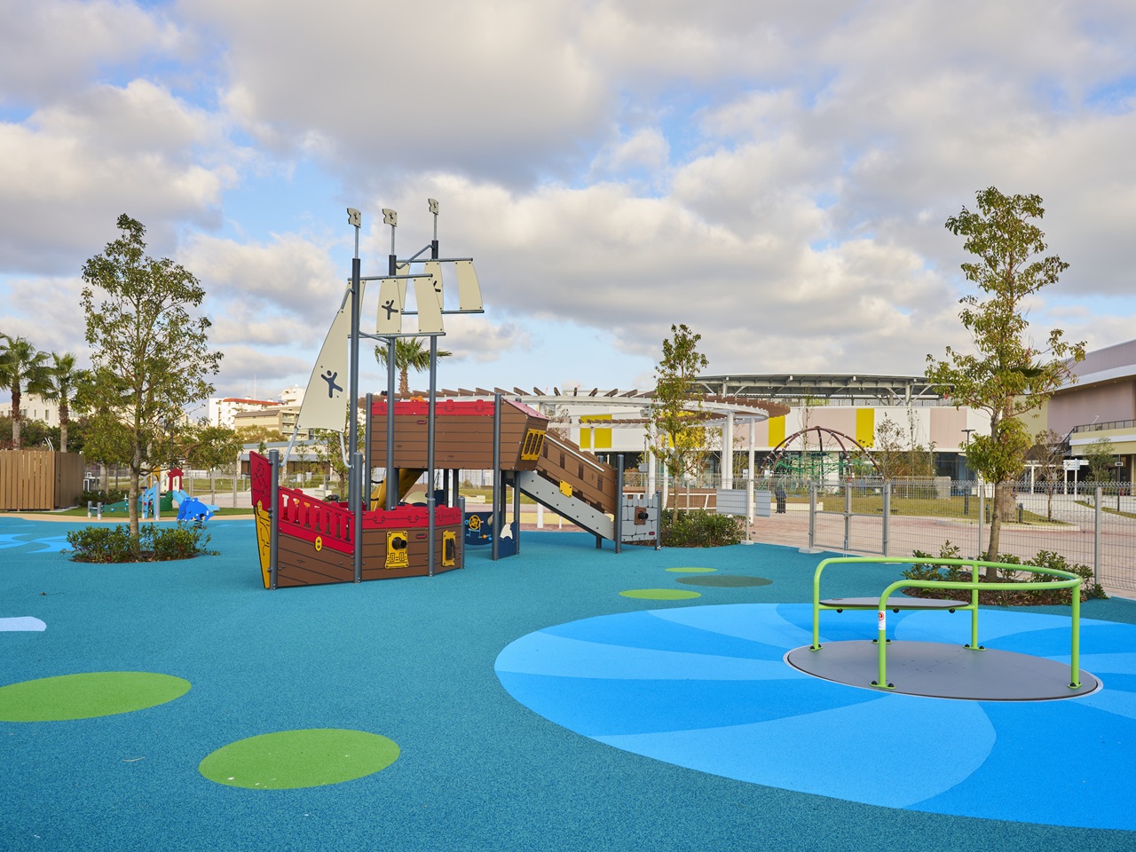 三井アウトレットパーク マリンピア神戸