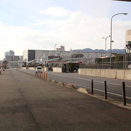 灘浜港湾直線道路