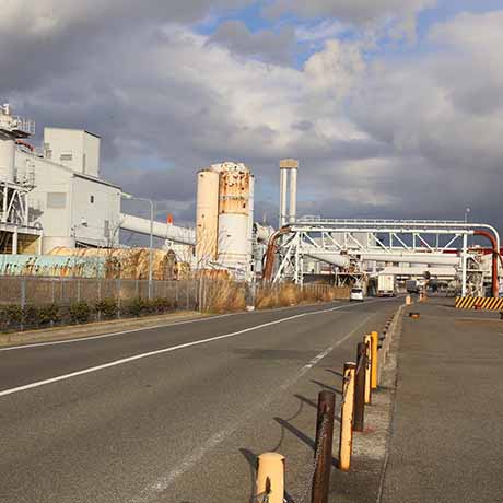 灘浜港湾直線道路