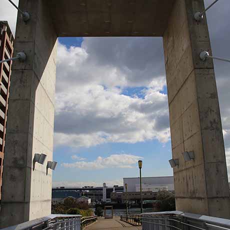 脇浜海岸通歩道橋