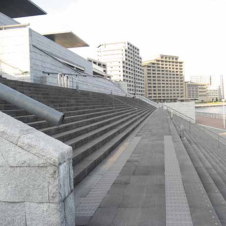 兵庫県立美術館